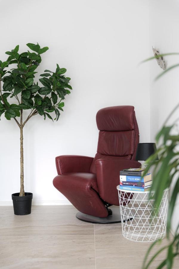 Lulex IV - Traumwohnung Terasse Garten In Нойс Экстерьер фото